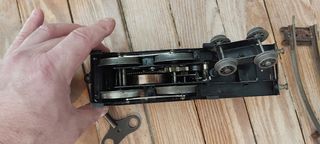 Tren antiguo Bassett-Lowke con rieles originales