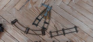 Tren antiguo Bassett-Lowke con rieles originales