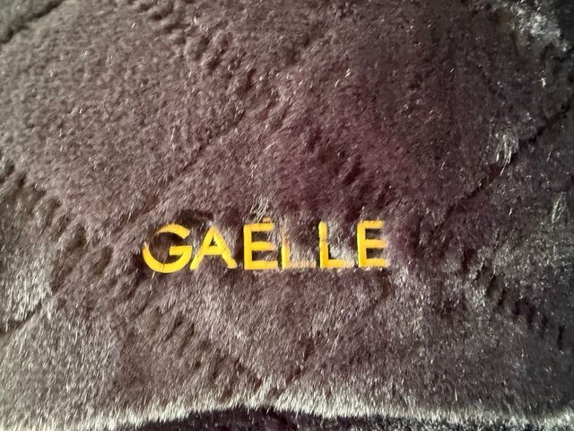 Borsa Gaelle nera ecopelliccia