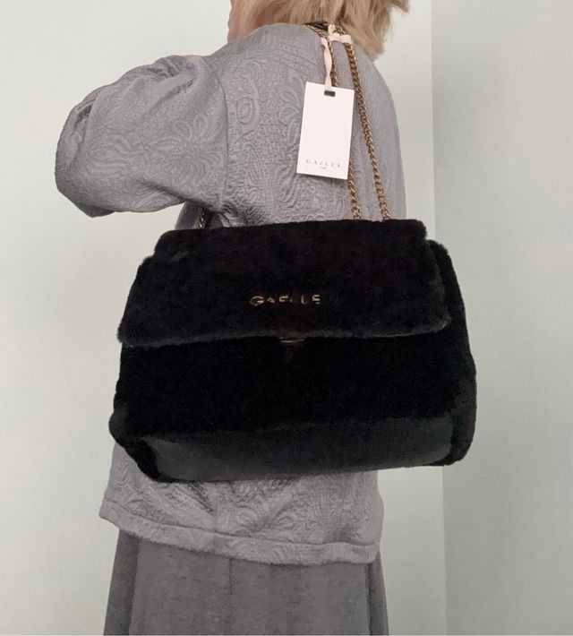 Borsa Gaelle nera ecopelliccia