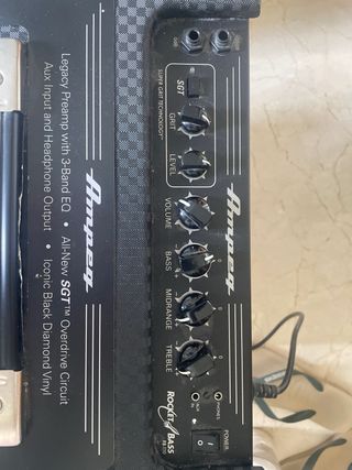 AMPEG Rocket Bass RB-110 Amplificador de bajo 50W