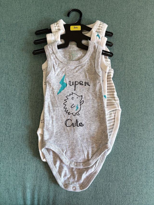 3 Bodys Bebé 3 Meses - Súper Cute