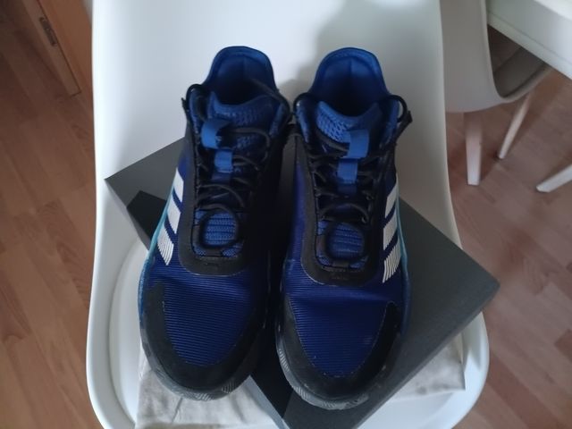 Zapatillas Adidas baloncesto azules