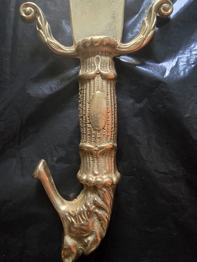 Cuchillo de laton grande 40cm