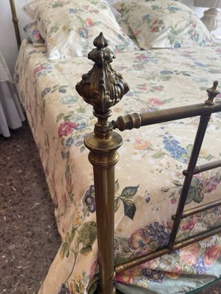 Cama matrimonio de latón y hierro