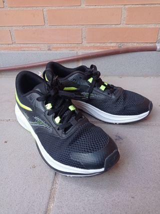 Zapatillas Deporte Talla 42 - Nuevas