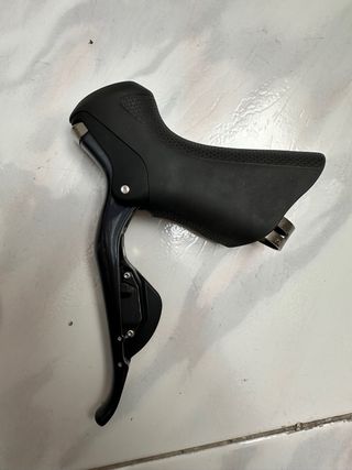 Maneta derecha Ultegra Di2 11v 6870