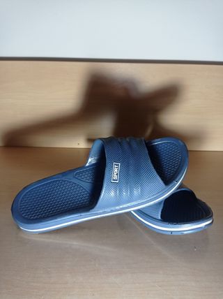 Chanclas azules talla 41