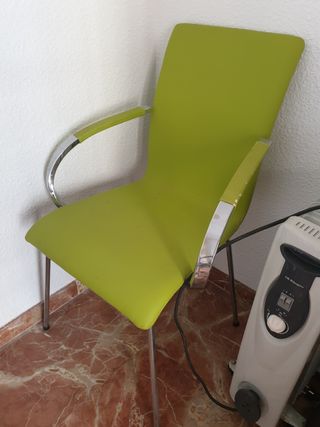 3 sillas de oficina metal (ALMERÍA CAPITAL)