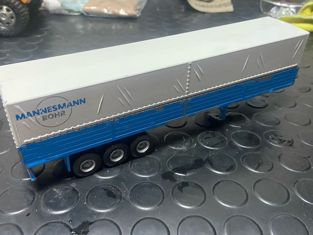 Semirremolque MANNESMANN - Remolque azul