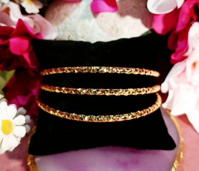 Pulseras chapadas en oro 18K - 3 unidades
