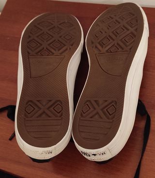 Converse Chuck Taylor negras talla 41.5