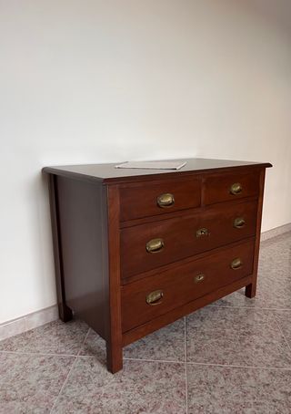Cassettiera con specchio in legno massello 