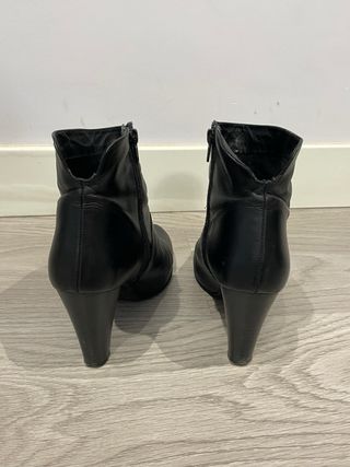 Botines negros piel -talla 37