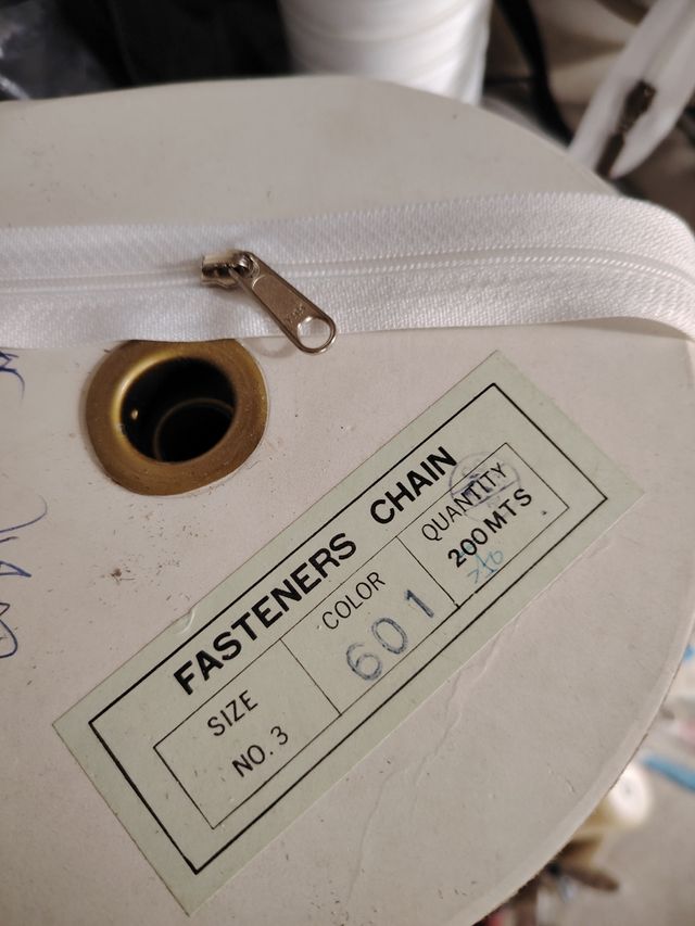 Cremallera blanca nº3 YKK