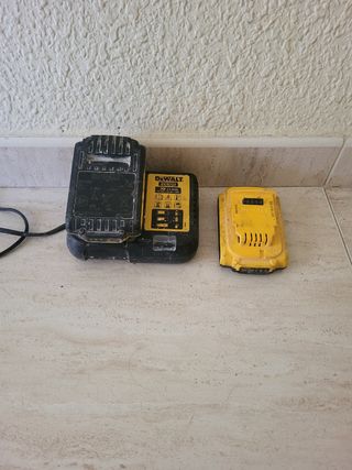 Cargador y baterías Dewalt