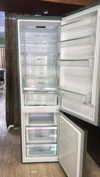 Nevera combi marca LG no frost clase A+++ 