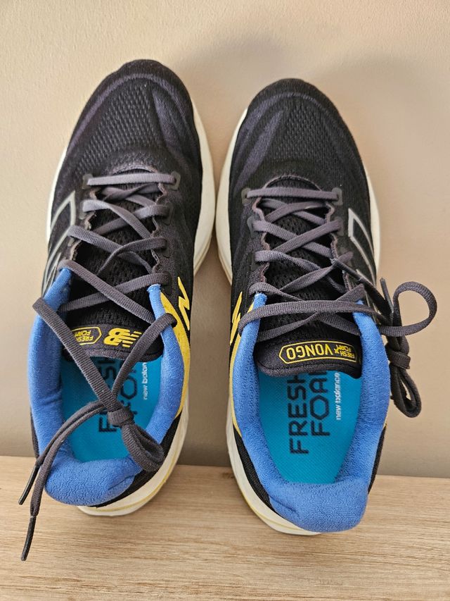 Zapatillas New Balance Vongo 44