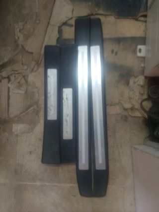 Molduras interiores de  puertas Audi A4 B7