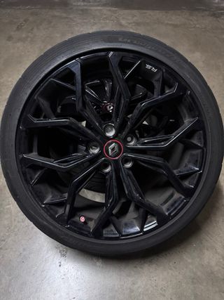 Llantas Renault Megane IV RS