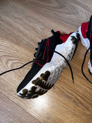 Zapatillas Nike React - Negras y Rojas
