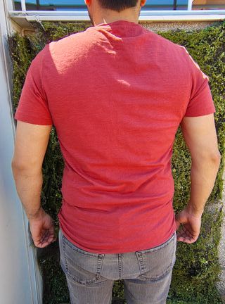 USADO-Camiseta Jack & Jones roja - Talla M-847