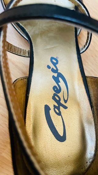 Zapato de salon Capezio negras