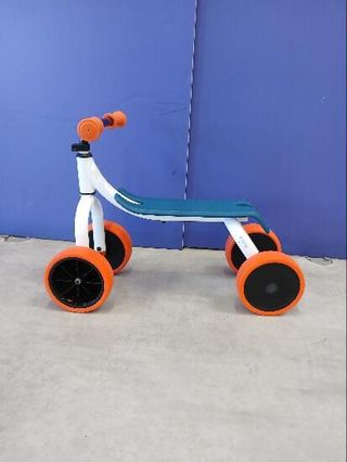 Btwin cuatro ruedas niño