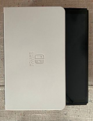 Nintendo Switch OLED blanca + 1 videojuego