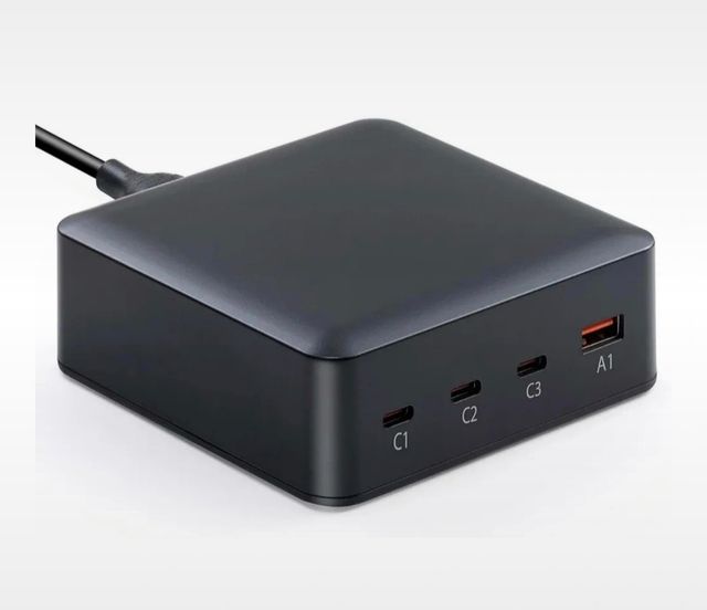 Caricatore USB a 4 porte