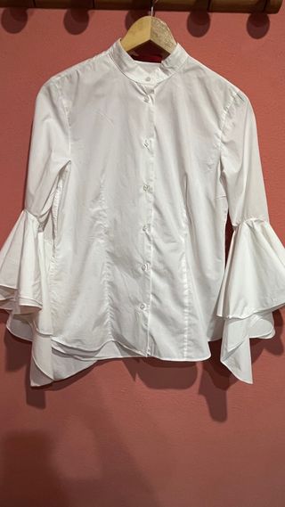 Blusa blanca - Mangas campana