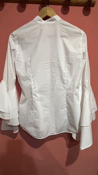 Blusa blanca - Mangas campana