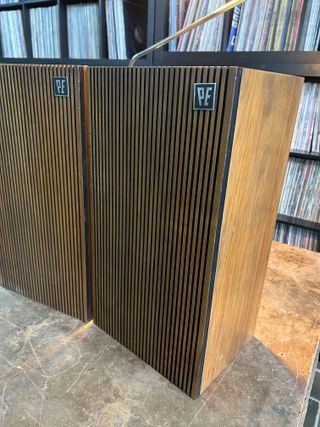 Altavoces Vintage Madera Perpetuum Ebner LB20H