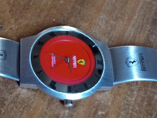 Orologio Ferrari al quarzo in metallo nuovo