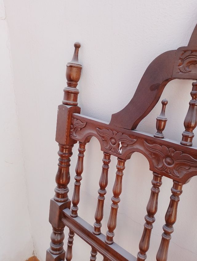 Cabecero cama madera estilo antiguo