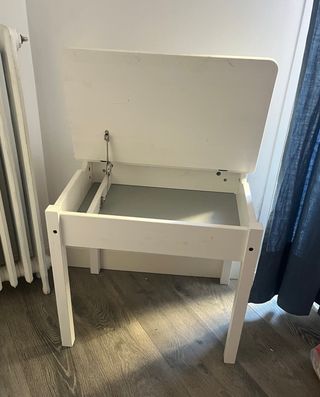 Pupitre infantil Ikea con tapa