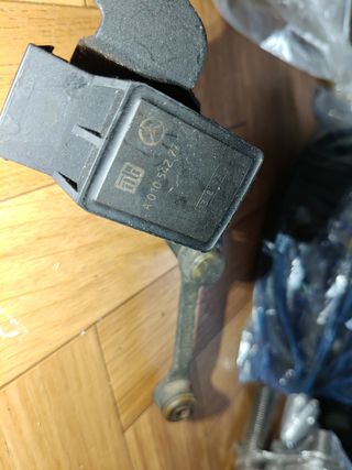 Sensor altura xenón CLK W209