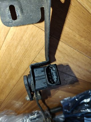 Sensor altura xenón CLK W209