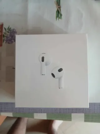 AirPods Gen 3 Apple - Caja