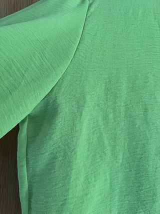 Blusa verde manga larga