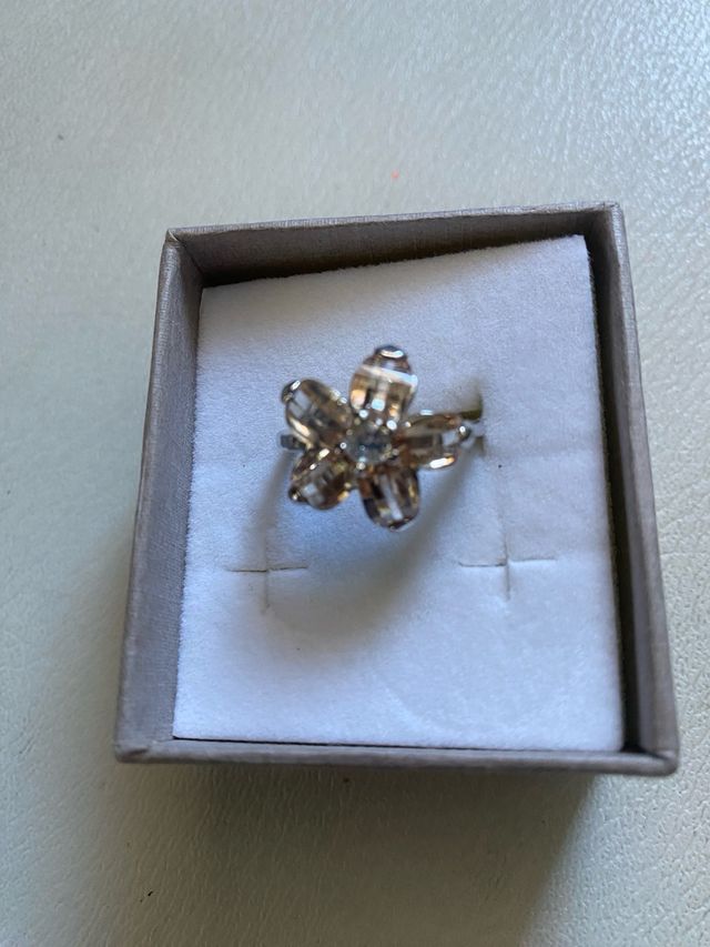 Orologio e anello donna: oro e argento