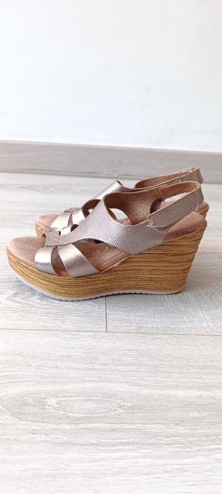 Sandalias cuña plata mujer