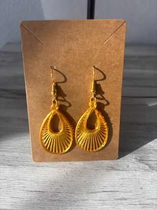 Pendientes dorados