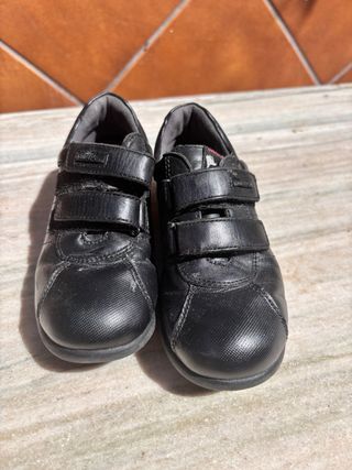 Zapatos Camper niño - negros talla 29