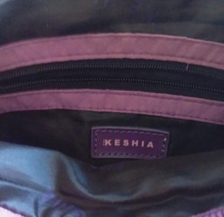 Borsa Keshia  a tracolla