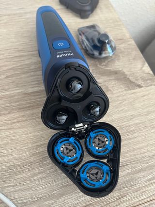Afeitadora Philips Series 5000
