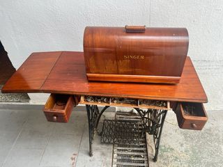 Máquina coser SINGER antigua