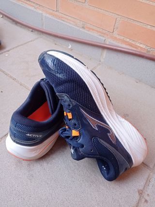 Zapatillas Deporte Azul - Casi Nuevas