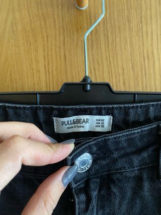Pantalones P&B negros, estilo culotte