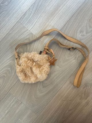 Bolso pelo niña beige
